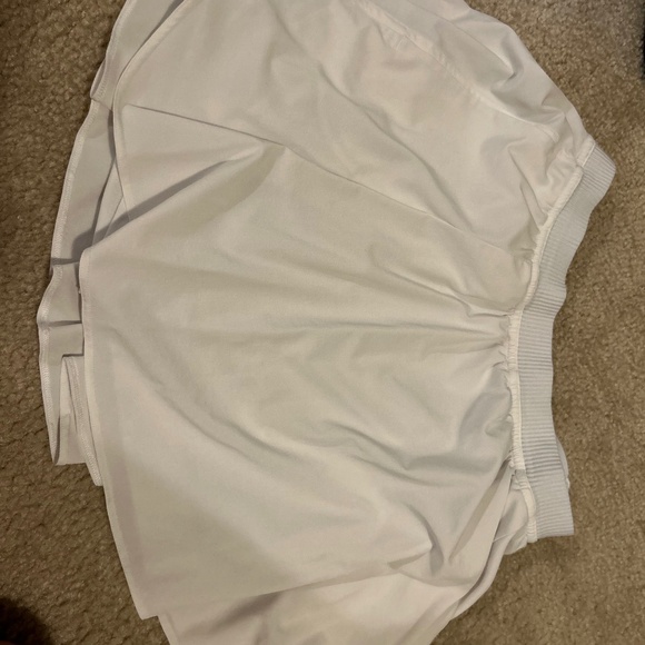 Lululemon skirt size 6 - Picture 1 of 2